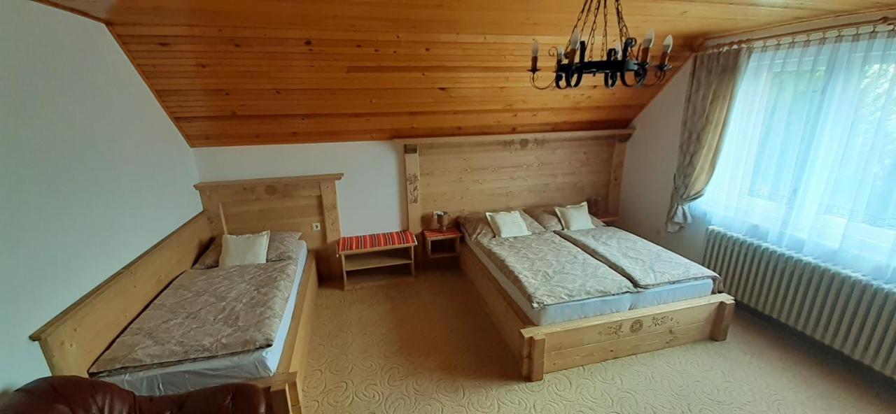 Apartman Astra V Zdiari מראה חיצוני תמונה